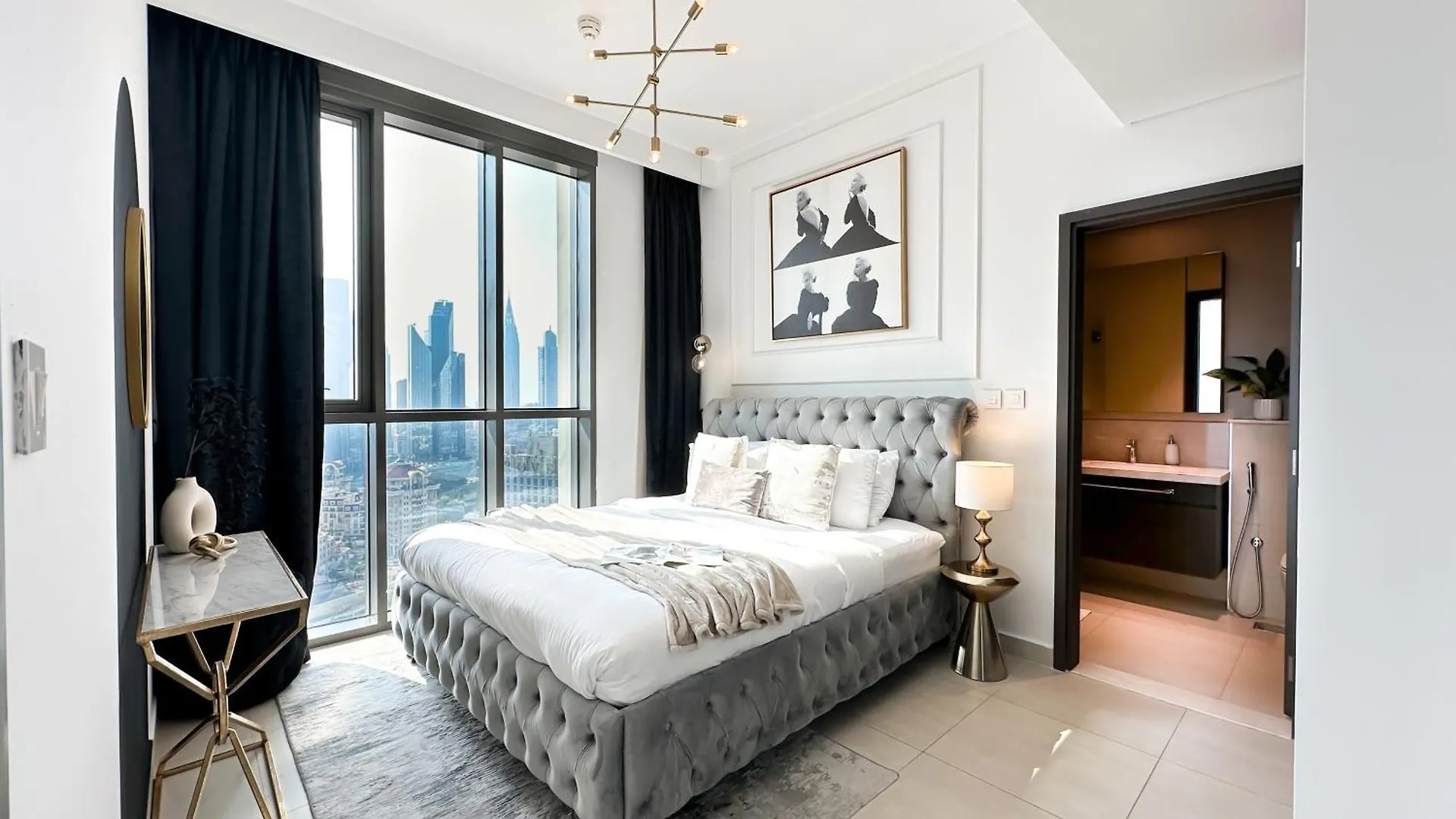 Stylish 2 Bedroom Dior-Inspired Apartment Connected To Dubai Mall 0*,  איחוד האמירויות הערביות