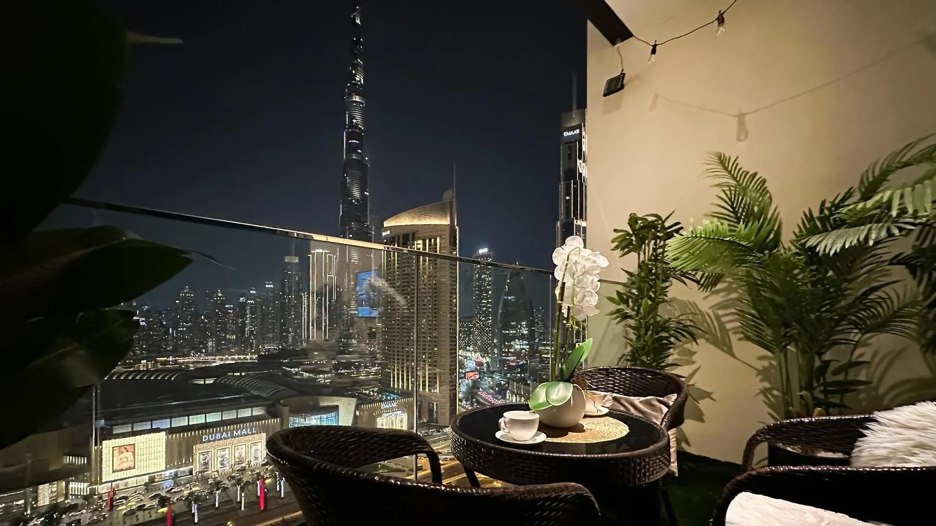 Stylish 2 Bedroom Dior-Inspired Apartment Connected To Dubai Mall