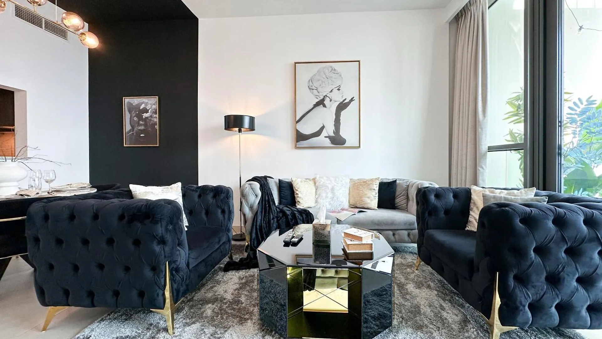 Stylish 2 Bedroom Dior-Inspired Apartment Connected To Dubai Mall United Arab Emirates