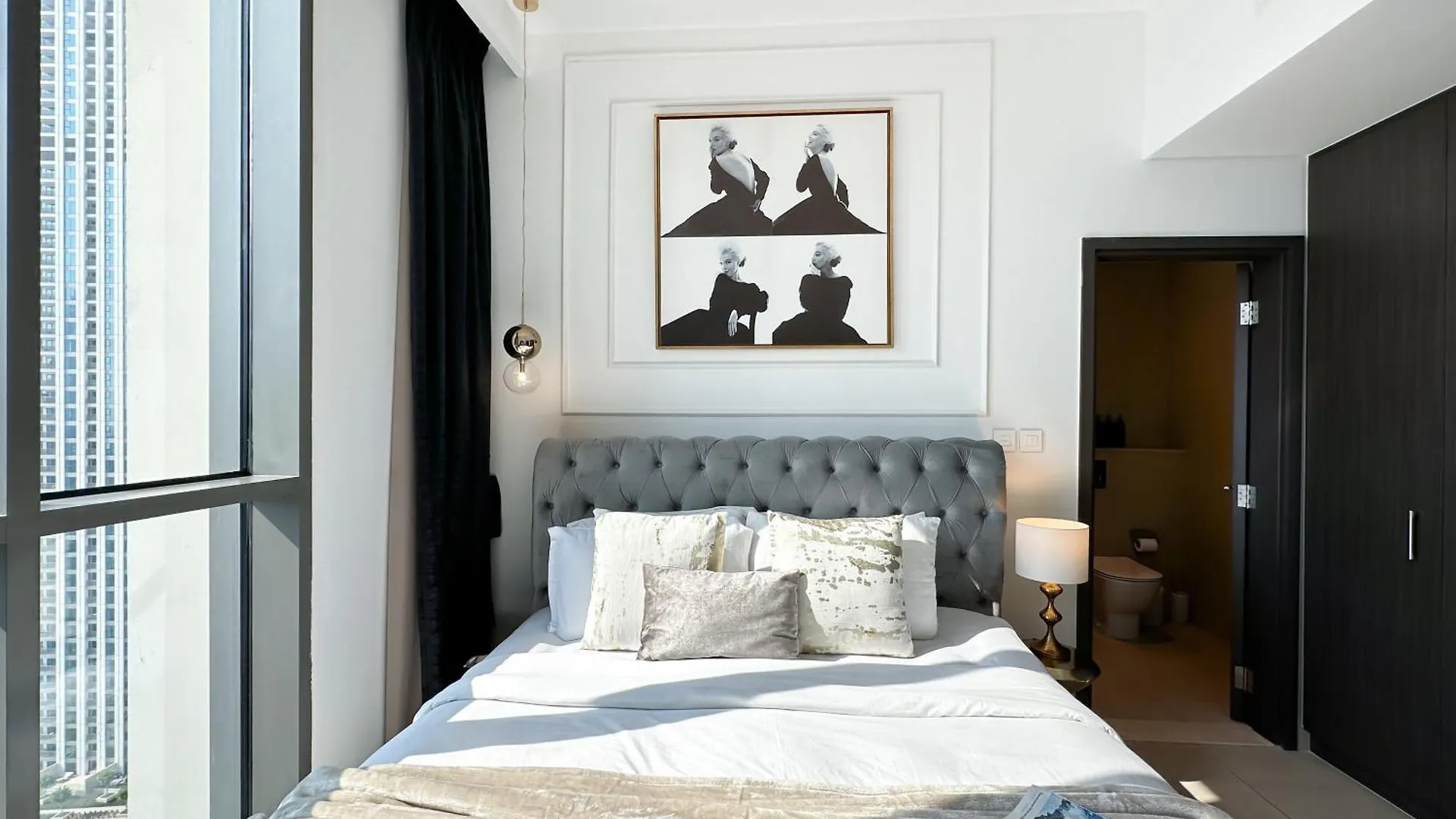 Stylish 2 Bedroom Dior-Inspired Apartment Connected To Dubai Mall